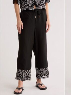 Ellen Tracy Black Pull-On Wide Leg Pants